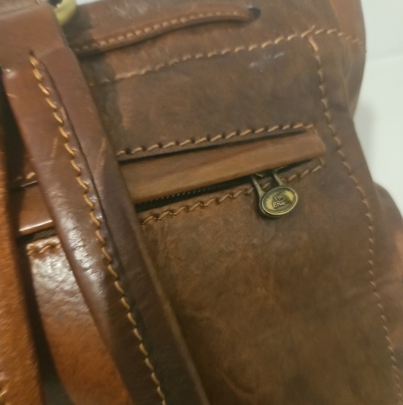 VintageThe Bridge Italy Genuine Leather Backpack - Picture 6 of 15